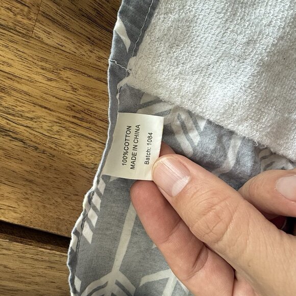 Kids N Such Baby Nursing Cover with Sewn in Burp Cloth Breastfeeding Gray - Picture 7 of 12